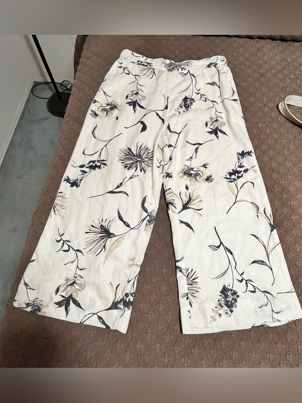 Floral pants resort wear M linen blend elastic waist summer wide leg